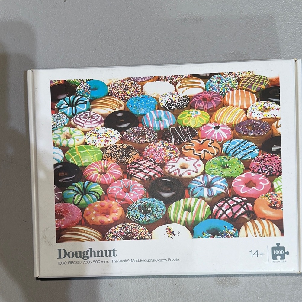 “Doughnut” 1000-Piece Jigsaw Puzzle